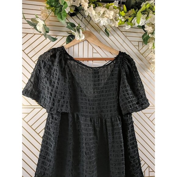 Urban Outfitters Women's Sheer Black Top Blouse Back Tie Flowy Texture Size Med - Picture 2 of 7